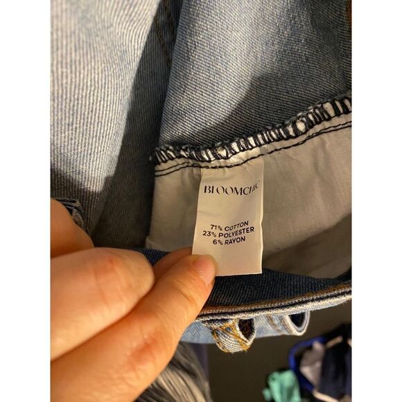 BLOOMCHIC 14 Embroidered Hem Wide-Leg Denim Shorts NWT blue jeans - Picture 9 of 10